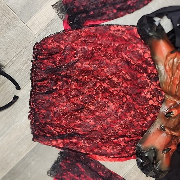 Halloween devil costume - Picture 5 of 11